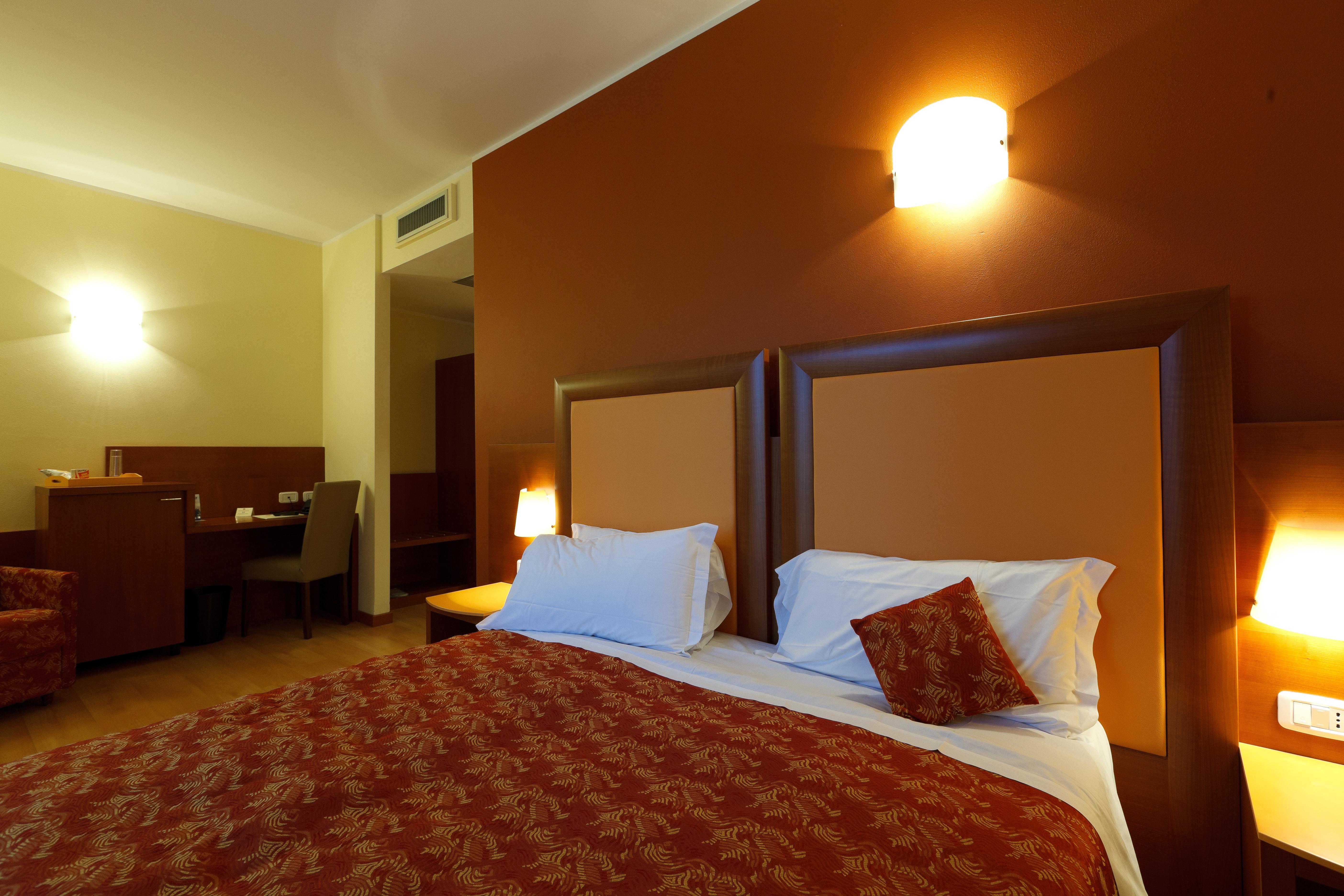 Hotel Villa Delle Rose - Malpensa Oleggio Buitenkant foto